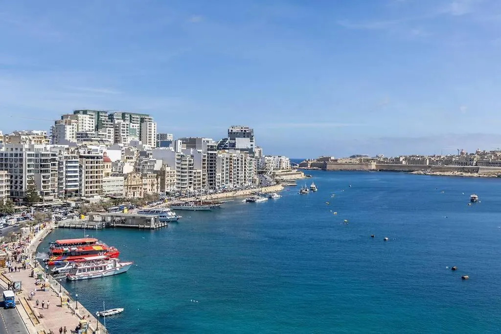 Apartment Modern 3 Bedrooms Penthouse With A Breathtaking Valletta View Sliema