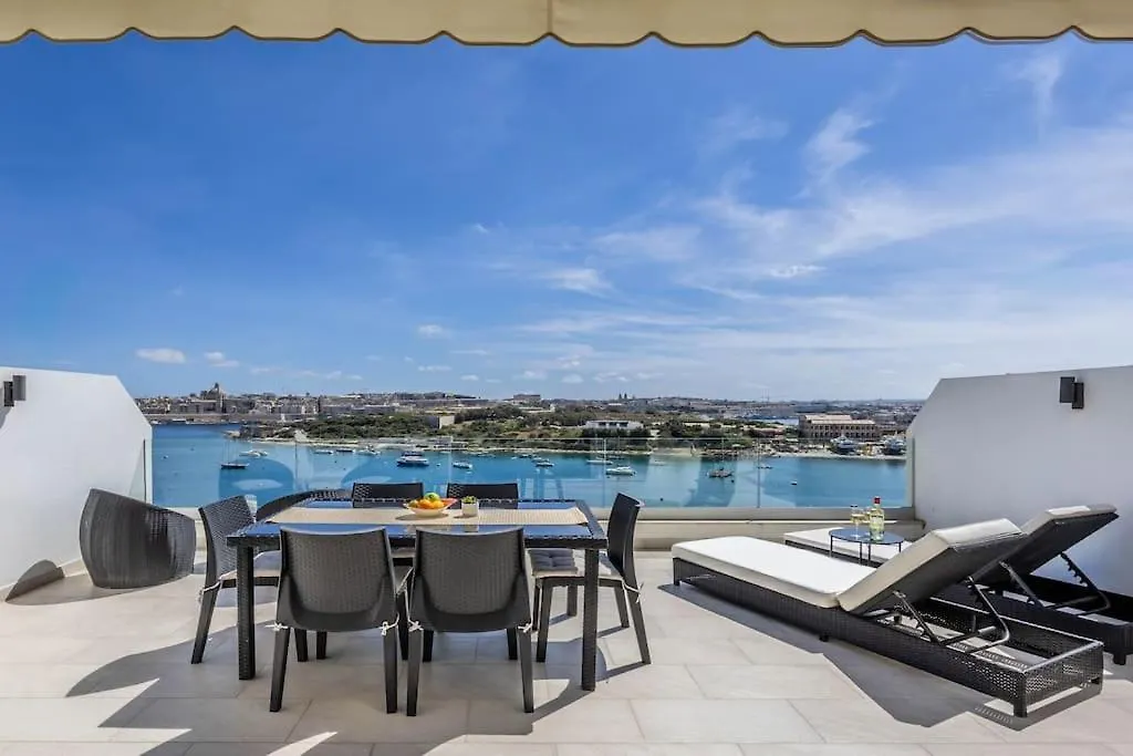 Modern 3 Bedrooms Penthouse With A Breathtaking Valletta View Sliema 0*,