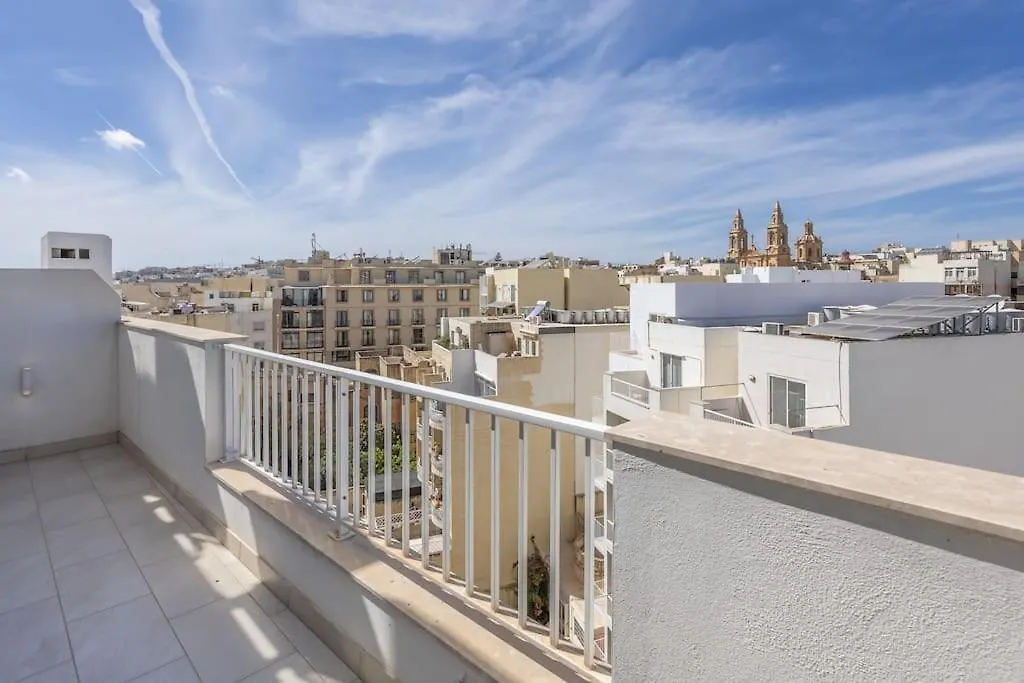 Modern 3 Bedrooms Penthouse With A Breathtaking Valletta View Sliema